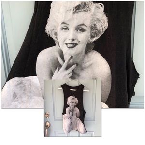 Marilyn Monroe Ribless Tank Top